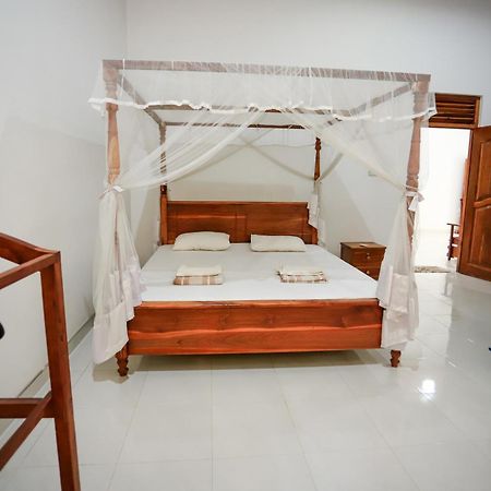 Serene Home Stay Udawalawe Exterior foto