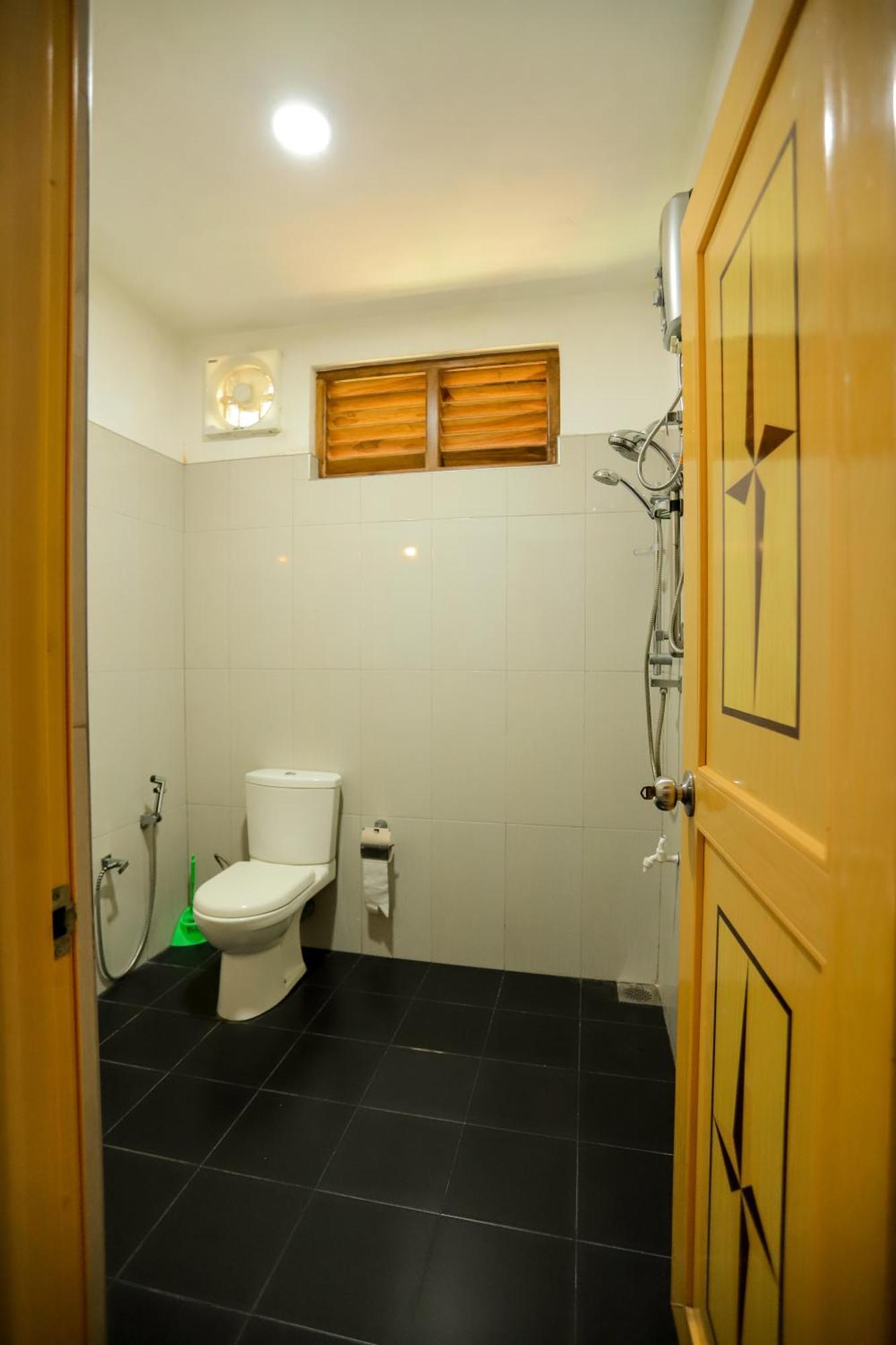 Serene Home Stay Udawalawe Exterior foto