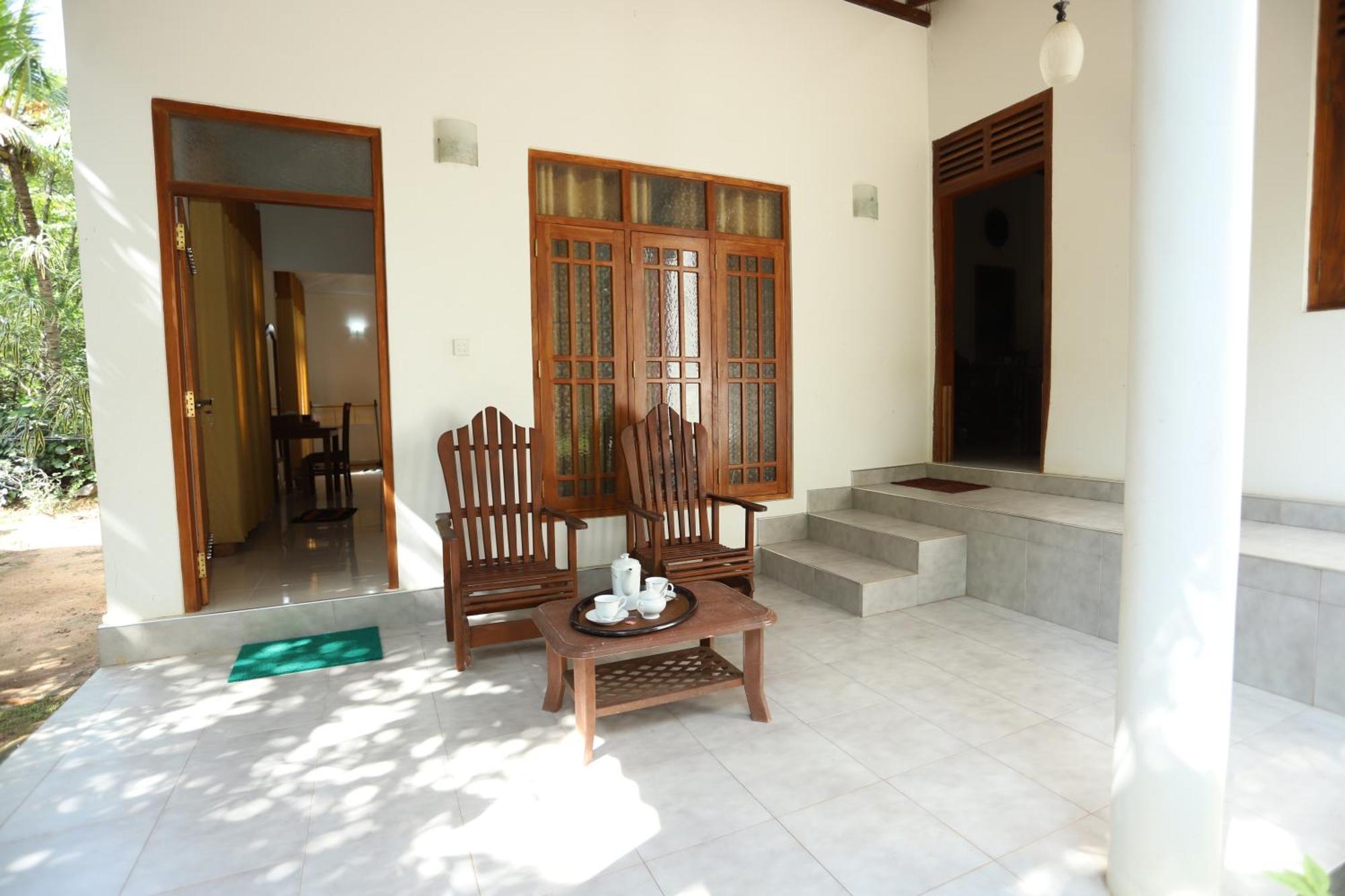 Serene Home Stay Udawalawe Exterior foto