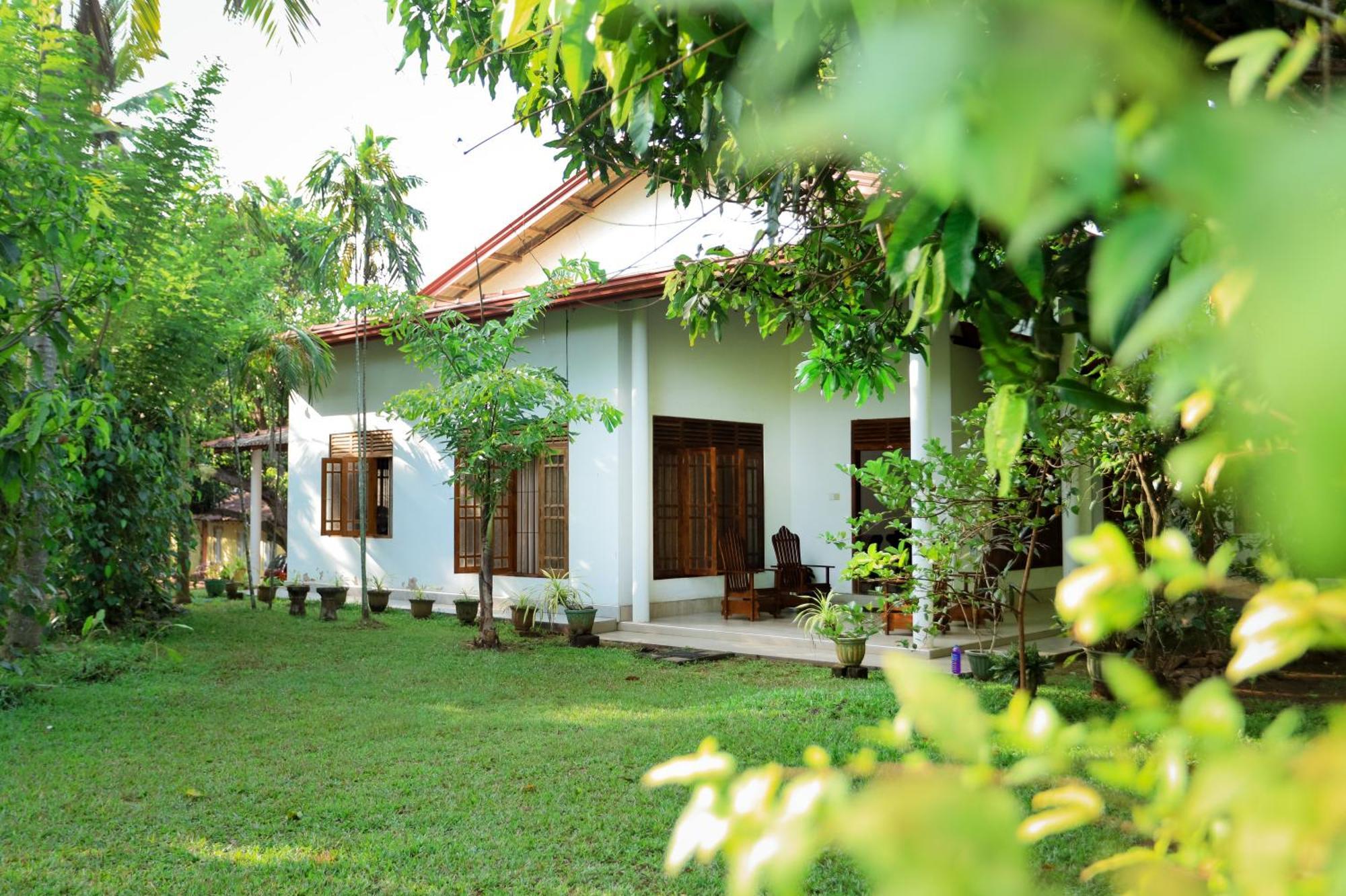 Serene Home Stay Udawalawe Exterior foto